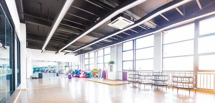 工廠監(jiān)控壞了，導(dǎo)致線路中零線帶電，交流充電樁不能使用，請問如何判斷??電車的家用充電樁和隨車充電氣結(jié)構(gòu)工作原理是一樣的么 